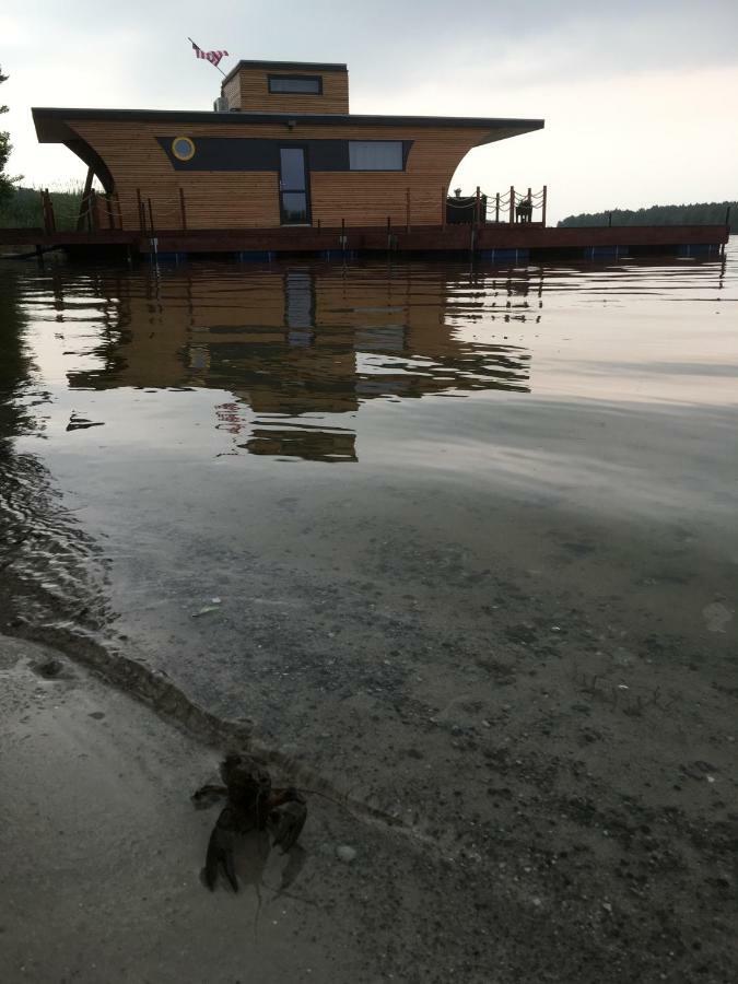 Hotel Houseboat Slesin Exterior foto